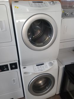 Maytag neptune stackable front load washer and dryer set - Free delivery