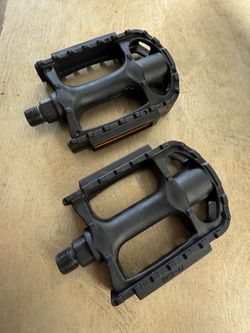 Black Platform Bike Pedals Pair Bicycle Pedals