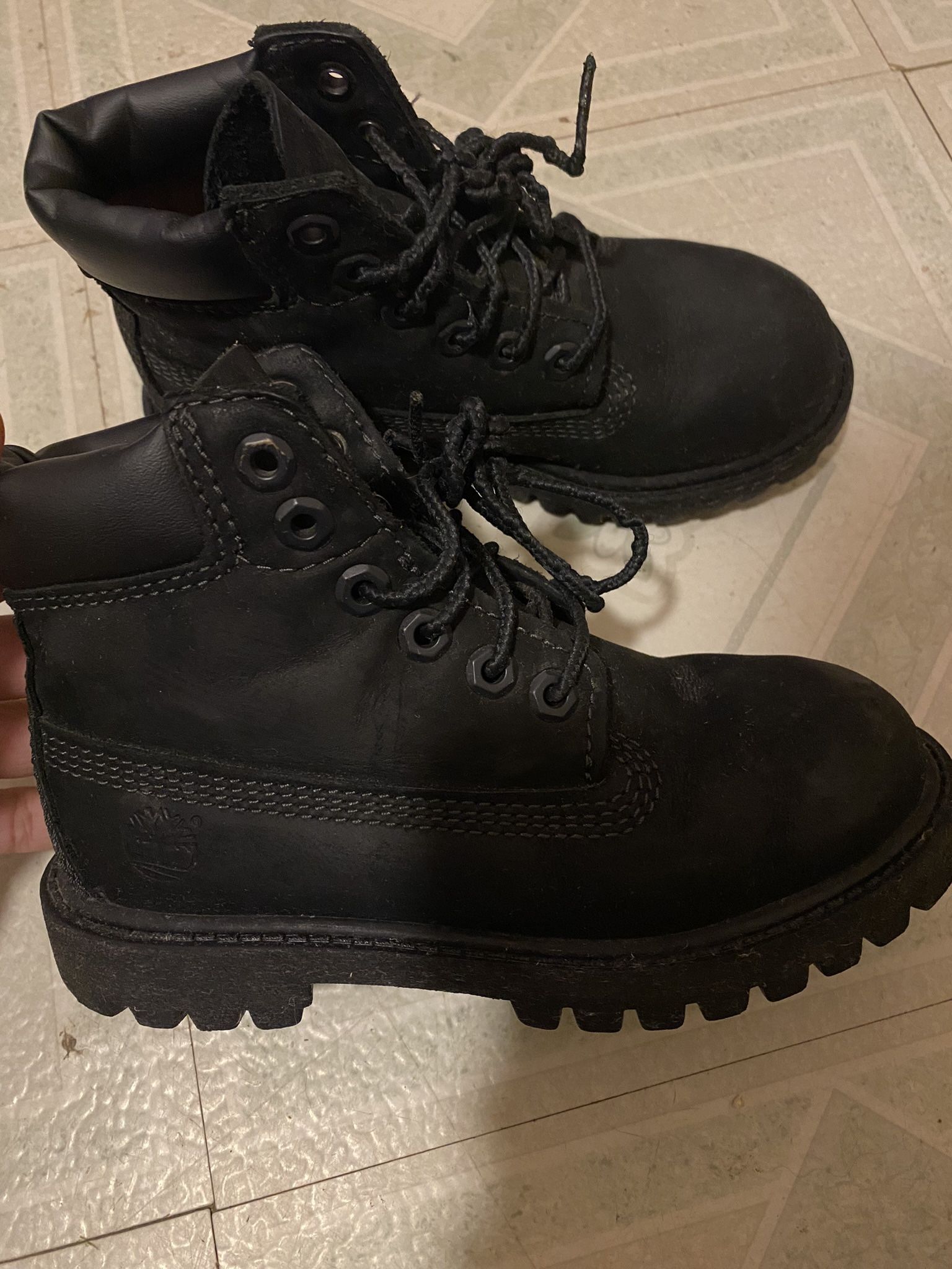 10c Black Timberlands