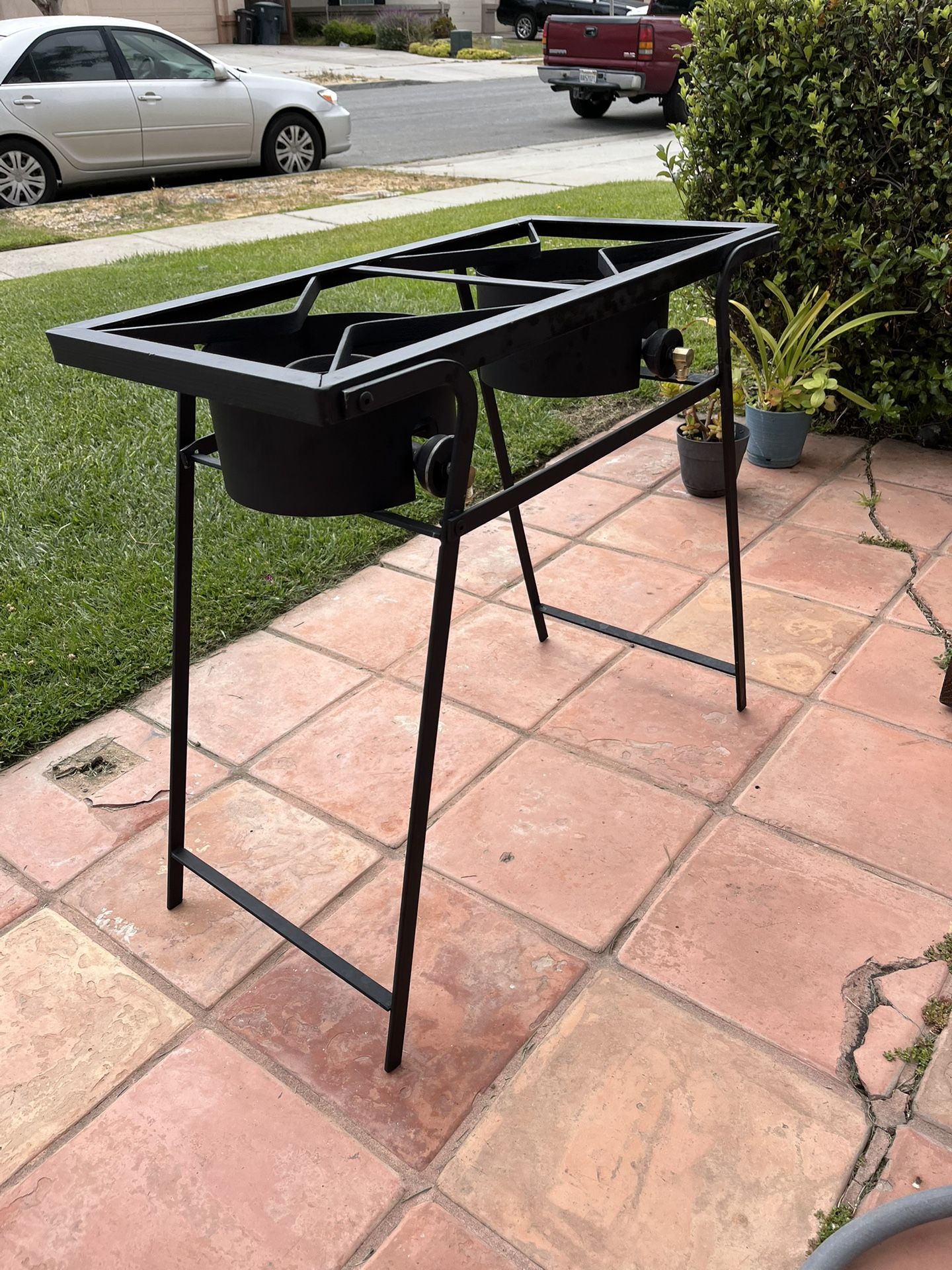 Folding portable propane stove