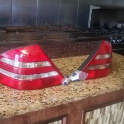 2002 Mercedes   CL55        R & L Tail Light