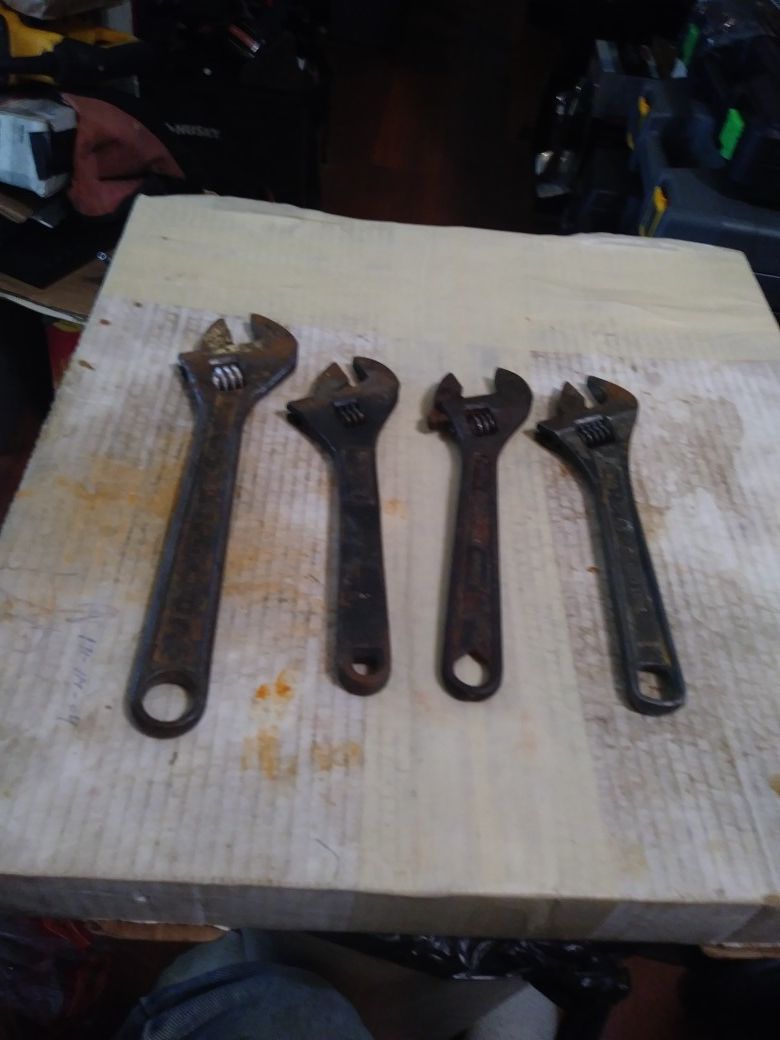 4 CRESCENT WRENCHES