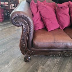 Leather Sofa & Love Seat for Sale in Chandler, AZ - OfferUp