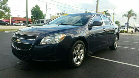 2010 Chevrolet Malibu con down payment $2000