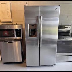 Kitchen Appliances Set / 4 Units 