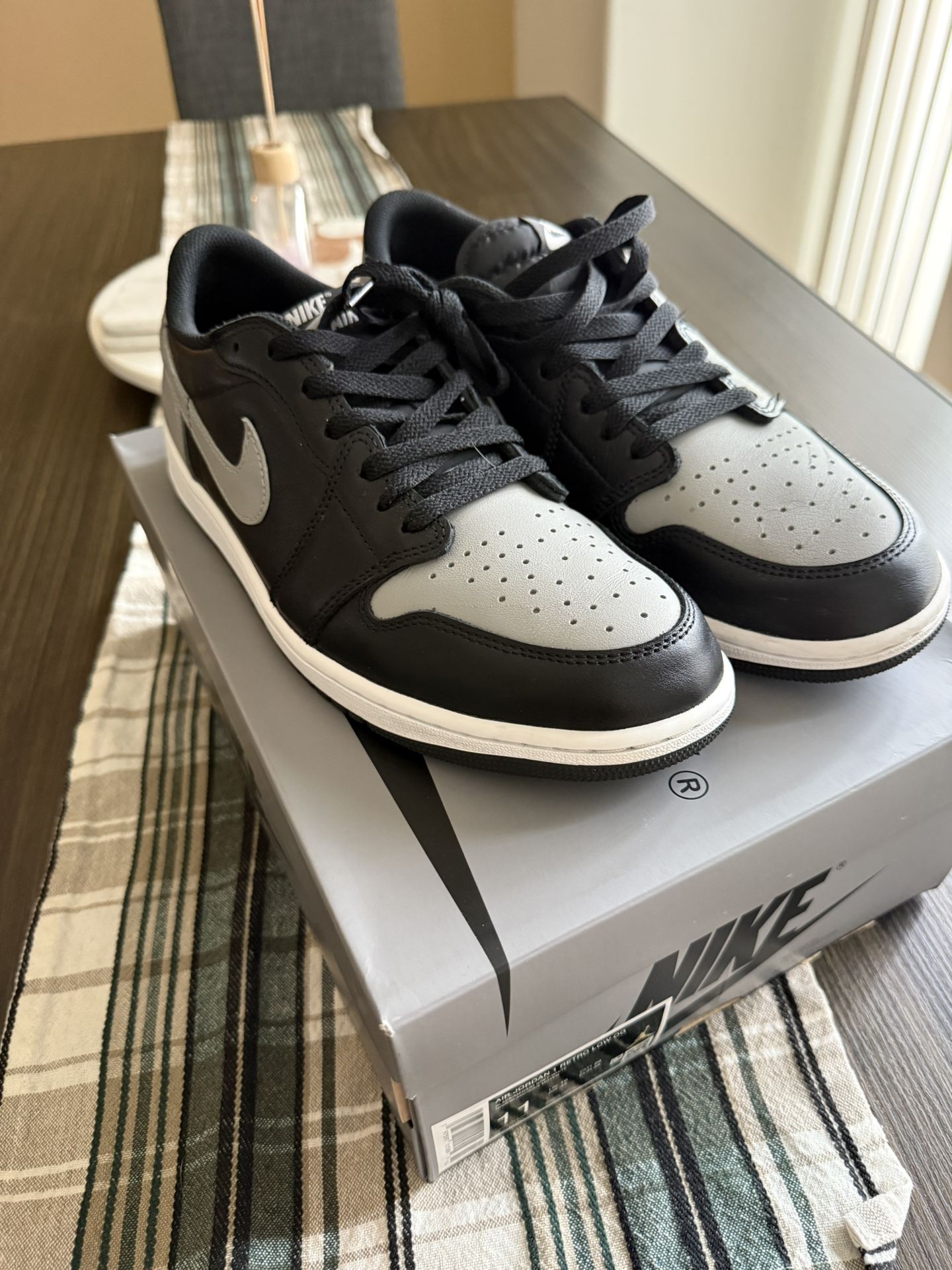 Jordan 1 Retro Low OG Shadow 2024