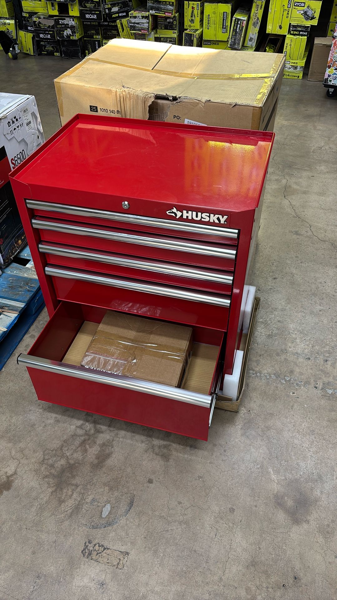 Husky Rolling Tool Cabinet