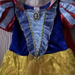 Snow White costume