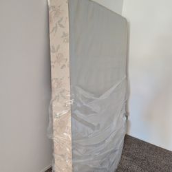 Free Full Size Box Spring 