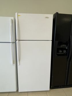 WHIRLPOOL TOP BOTTOM FRIDGE WHITE 