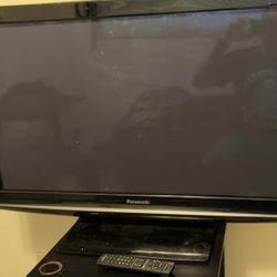 46 Inch Panasonic HD TV 