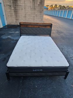 Queen bed