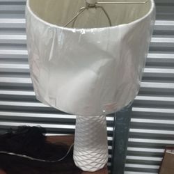 Lamp  Shade Isn't Messed Up Just Smashed Just Push It Back