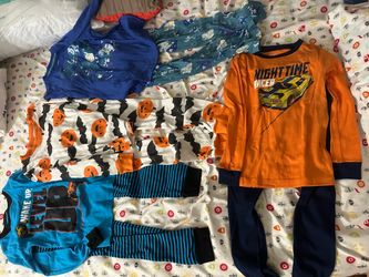 Boys Pajamas (Carters)