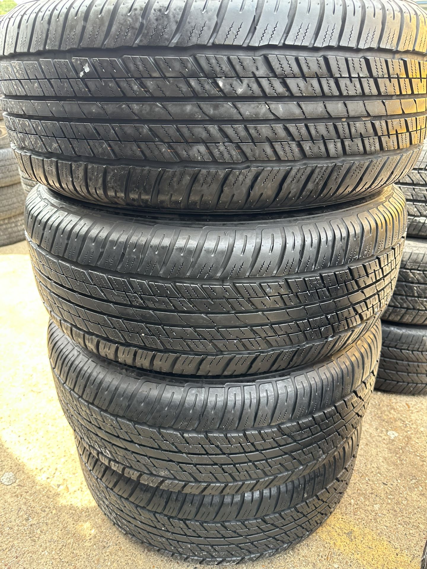 285-60-18 Dunlop At 90%