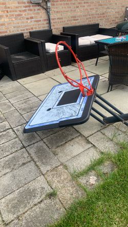 Basketball rim
