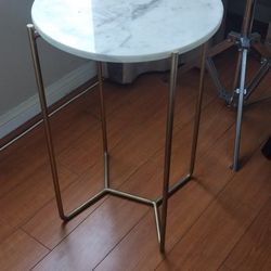 EXCELLENT CONDITION Round WHITE Top 100% MARBLE End Cocktail TABLE