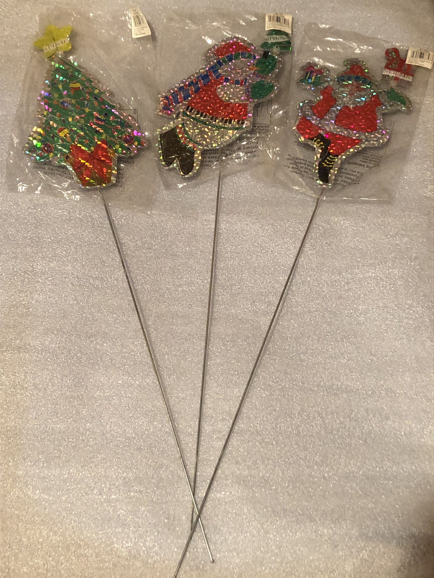 NEW Holographic Christmas Outdoor Yard  Stakes With 3D Spinning Windmill Type Tops