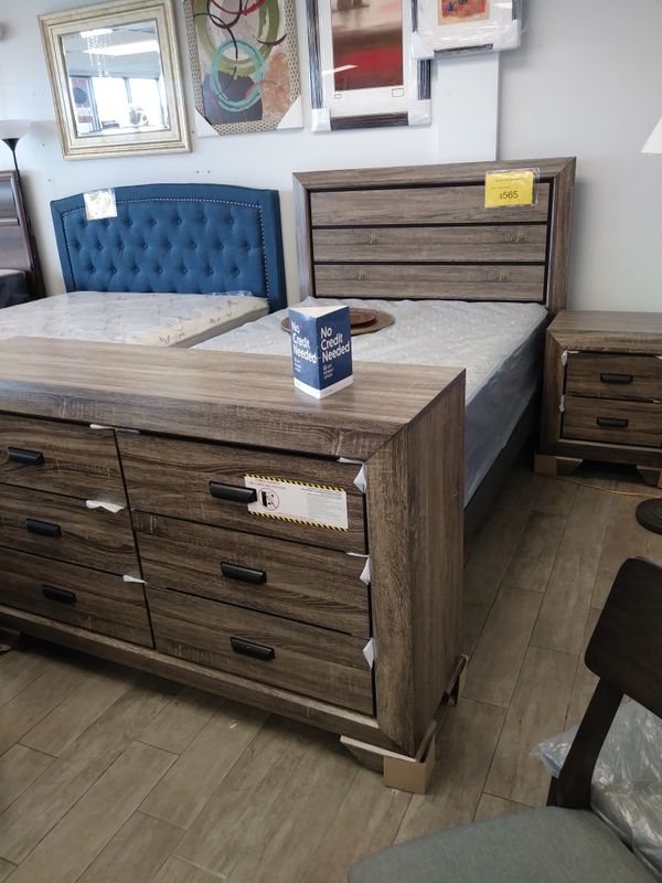 Queen/full bedroom set ( new) for Sale in Orlando, FL ...