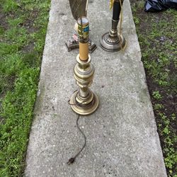 Selling 3 Lamps.