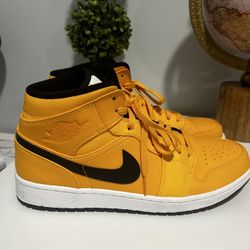Nike Air Jordan 1’s Golden Yellow/Black - Size 12