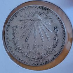 🇲🇽🇲🇽1934 Mexico One Peso Caps & Rays High Grade Silver Coin 