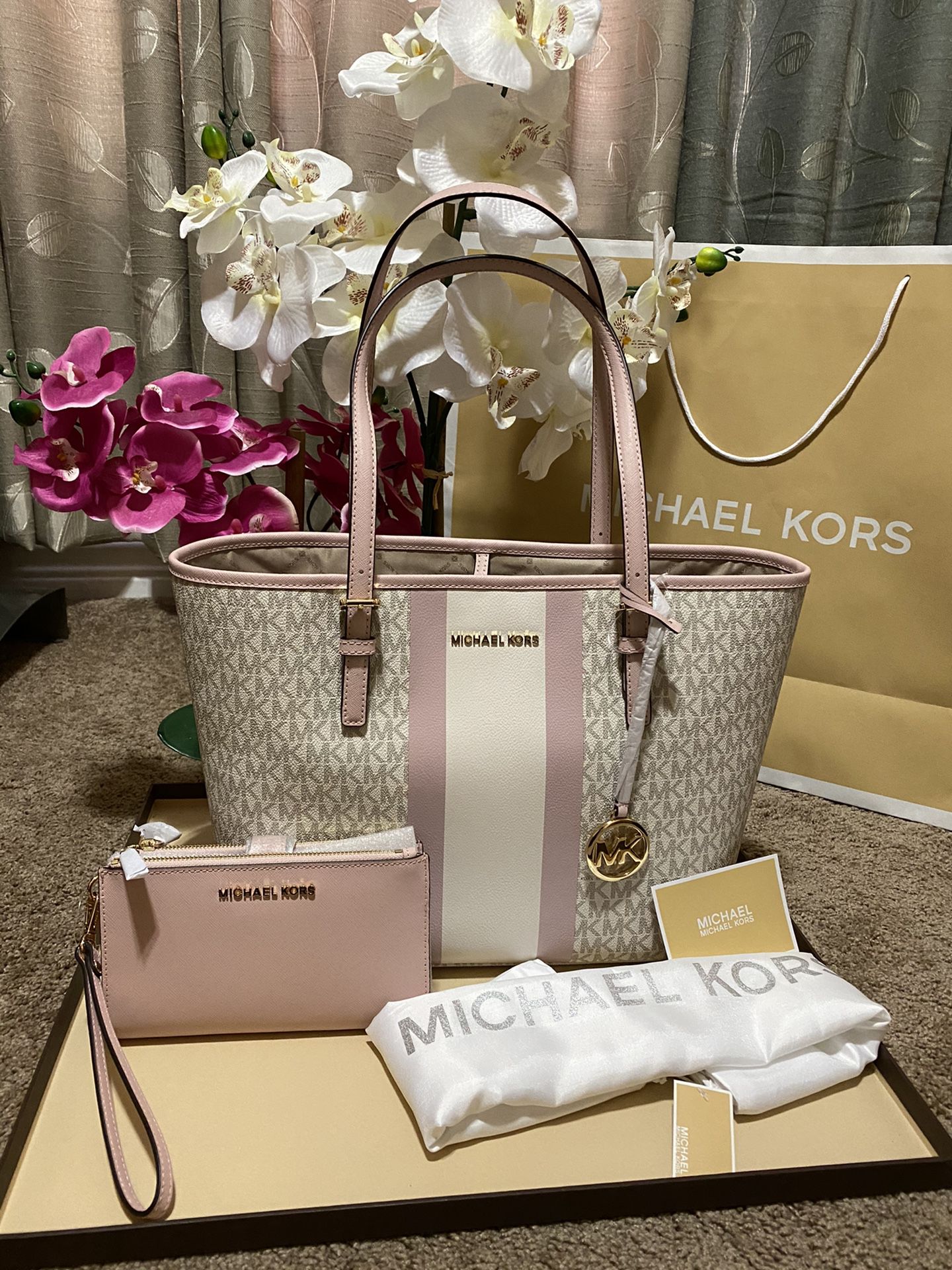 Michael Kors handbag tote bag purse with matching wallet new set