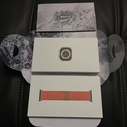 Apple Watch Ultra GPS + Cellular Titanium Case Plus Band 