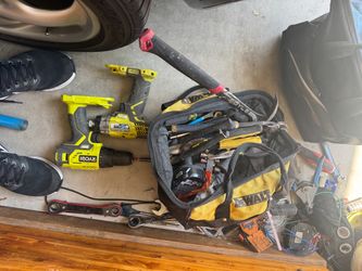 Dewalt band saw charger battery Klein electric hand tools conduit bender