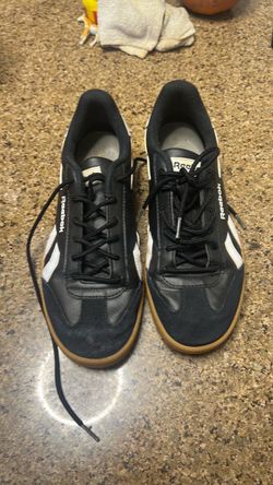 Black Puma size 8.5