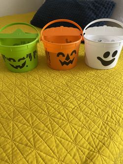 BRAND NEW MCDONALDS HALLOWEEN COLLECTIBLE BUCKETS