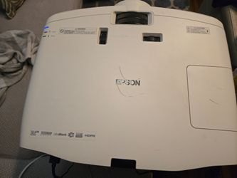 Epson 5030UB Pro Cinema Projector