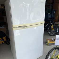 Kitchenaid Refrigerator 