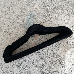 Black Velvet Clothes Hangers (25 Pack)