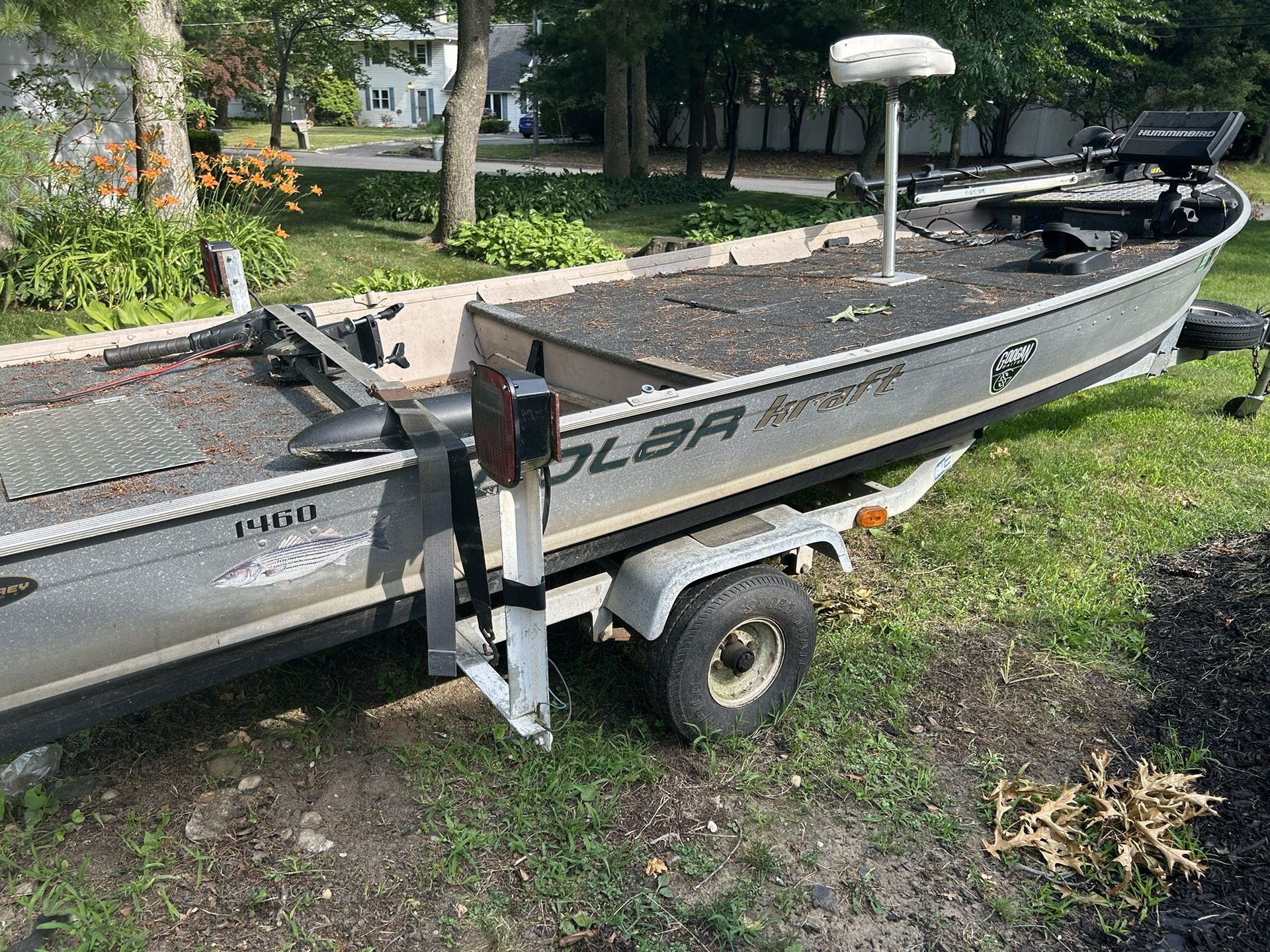 14’ Aluminum Boat, Bass Boat, V Hull Fishing Turn Key