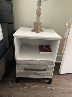 Side Table !