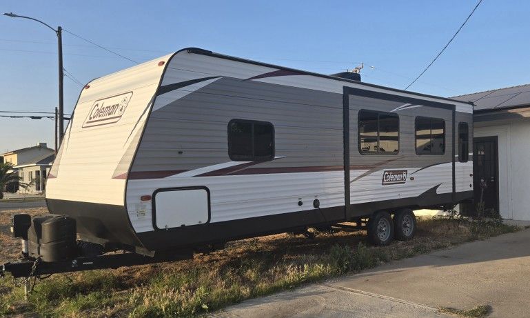 2019 Dutchmen Coleman Lantern