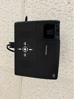 ViewSonic PJ551D DLP Projector w/ Power Cord & Ceiling Mount Bracket