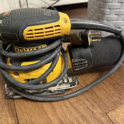 Dewalt Sander 