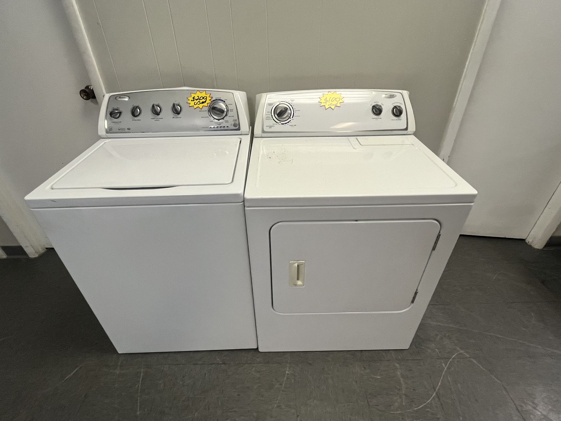 Whirlpool Laundry Set 