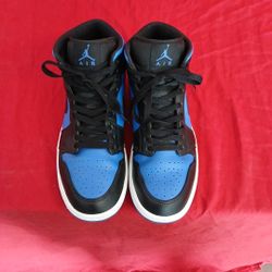 AiR JoRDAn  TENNIS  SHOES IN God  Condition Zize9.5 