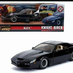 Jada1982 Pontiac Firebird Trans Am Black with Light K.I.T.T. "Knight Rider" (1982) TV Series "Hollywood Rides" Series 1/24 Diecast Model Car by Jada