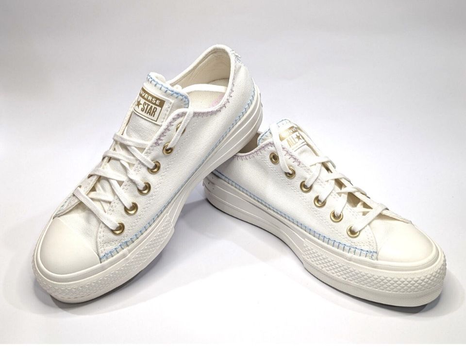 NEW Converse Gold Tag Women’s Sz 9 Sneakers Platform Chuck Taylor All star Sneakers NWT