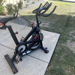 Schwinn IC3 Indoor Exercise Bike, Includes Mat