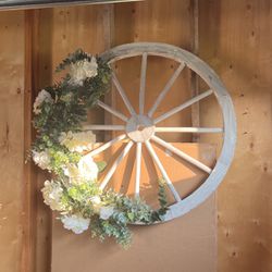 Wooden Wagon Wheel Floral Wall Decor Farmhouse 