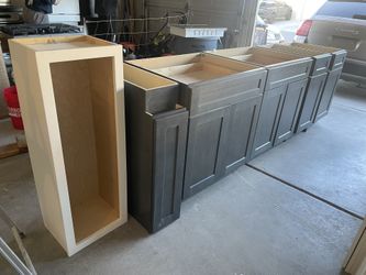 14 Kitchen Cabinets White & Black