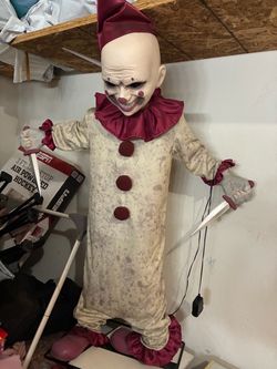 Halloween animatronics