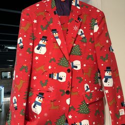 Festive Suits For The Holidays 