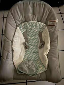 Baby Bouncer Seat with Harness