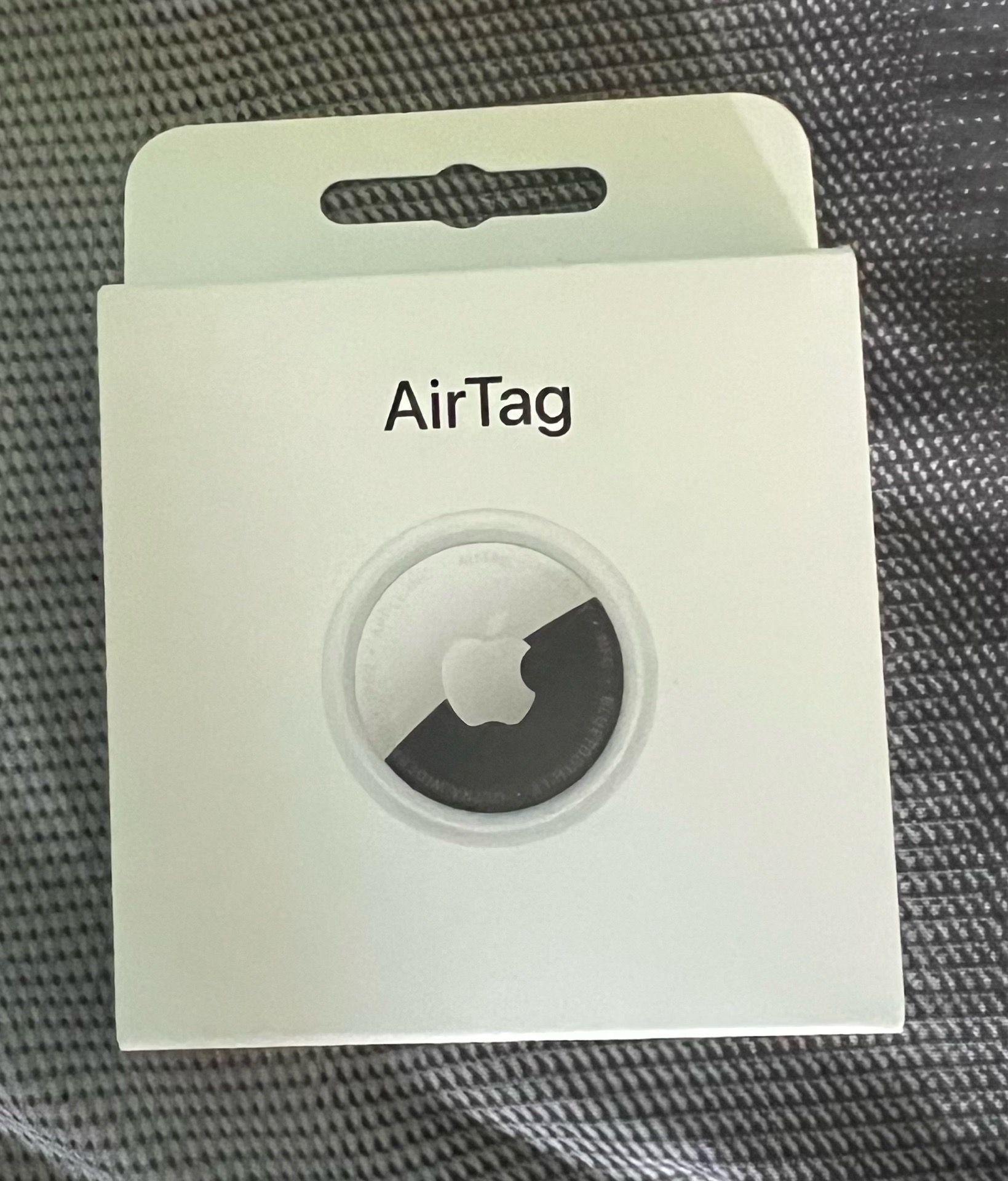Apple AirTag BRAND NEW